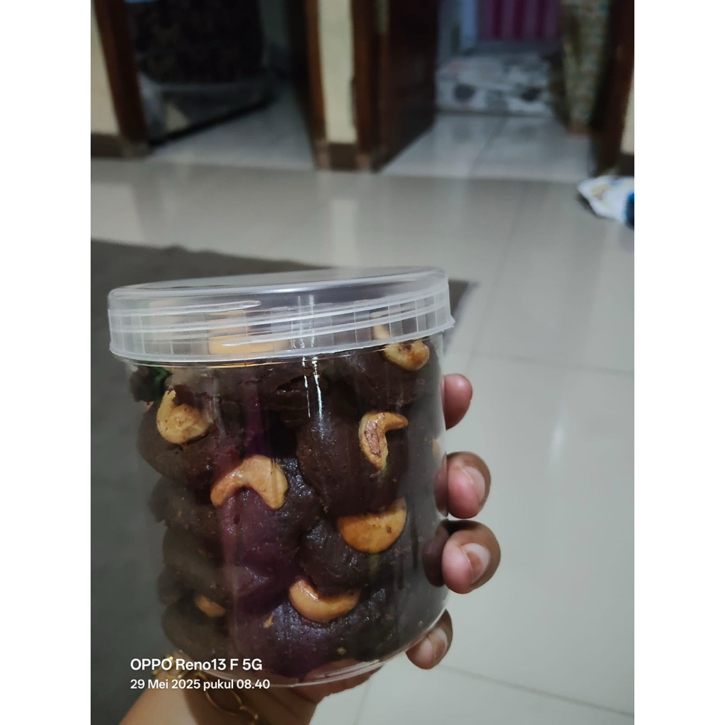 

cookies cokelat kacang mede enak mantap