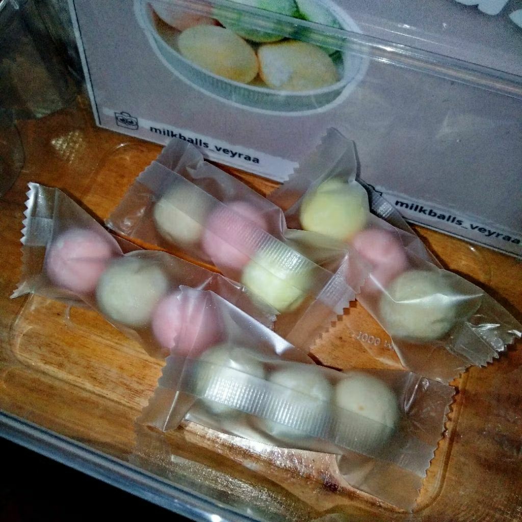 

bola susu isi 3 butir bolsu Dancow permen milk