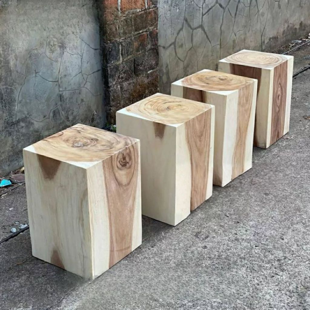 Stool Kayu Trembesi Kotak, Kayu utuh solid
