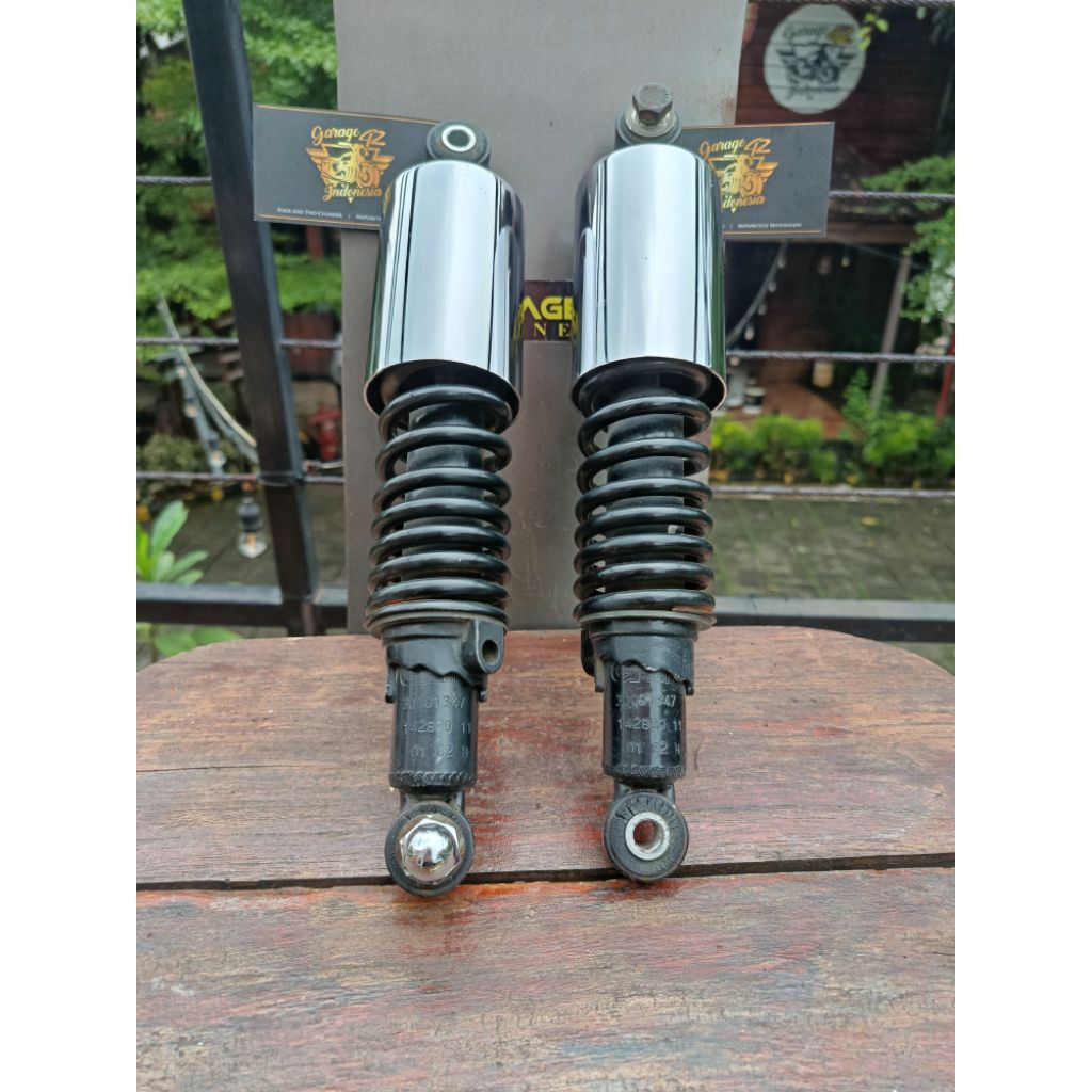 Shock belakang Yamaha XS650