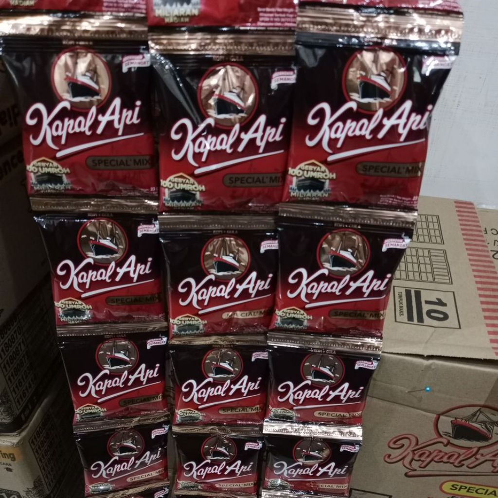 

kopi instan kapal api mix 1 rtg isi 10 pcs