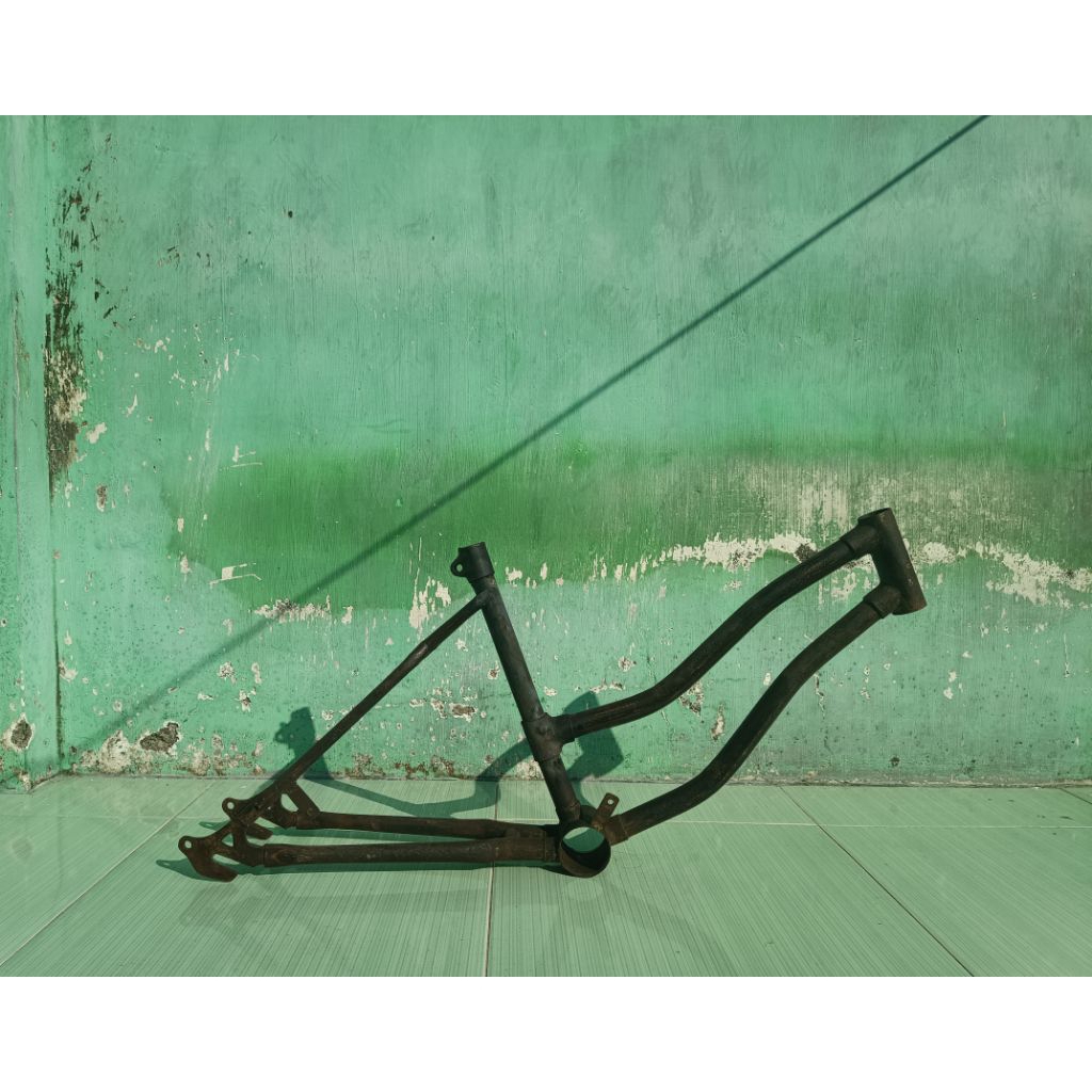 Frame Lowrider Cewek