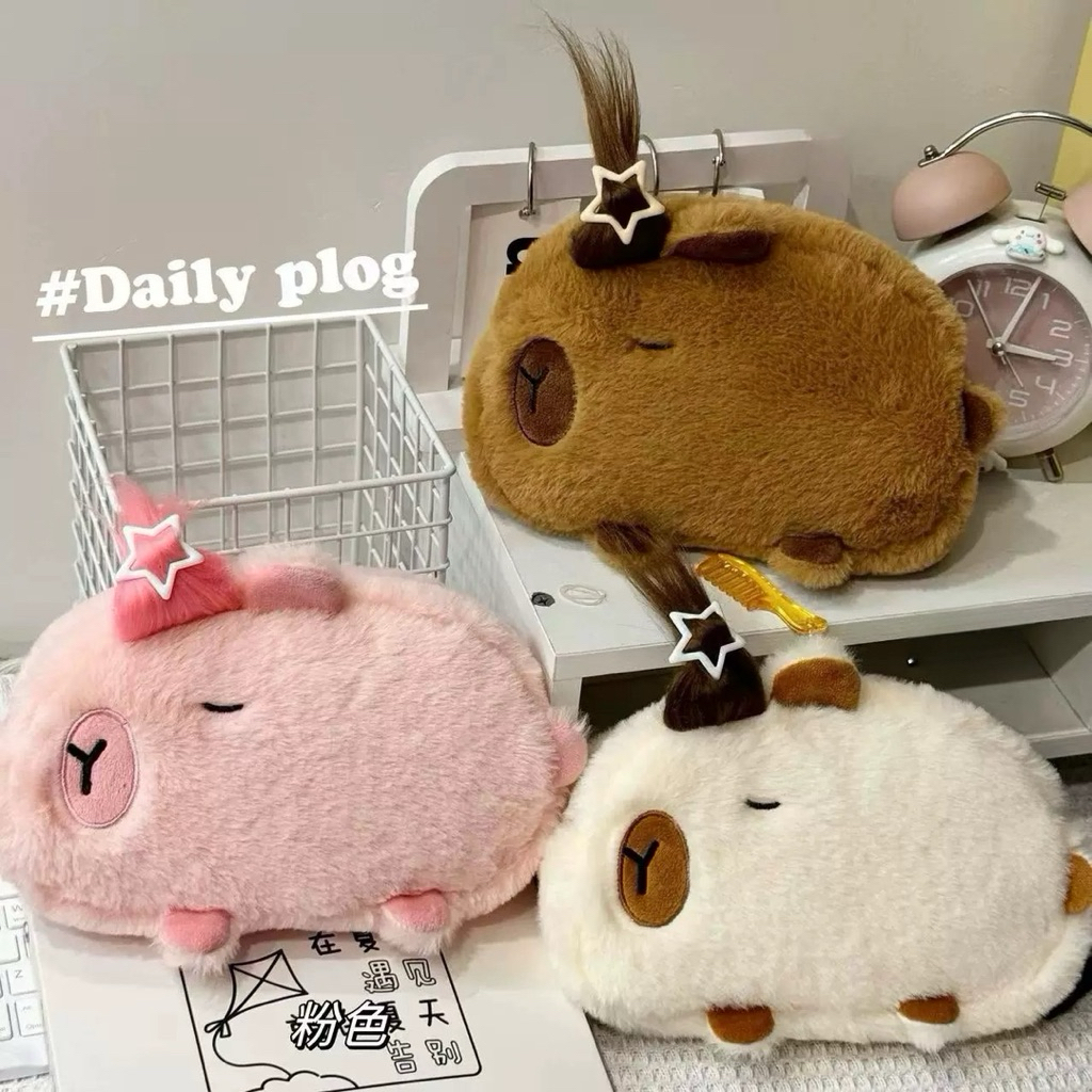 

Tempat Pensil Bulu Capybara Include Sisir + Karet + Jepitan | Cute Capybara Pouch Resleting | Kotak Pensil DIY Capybara