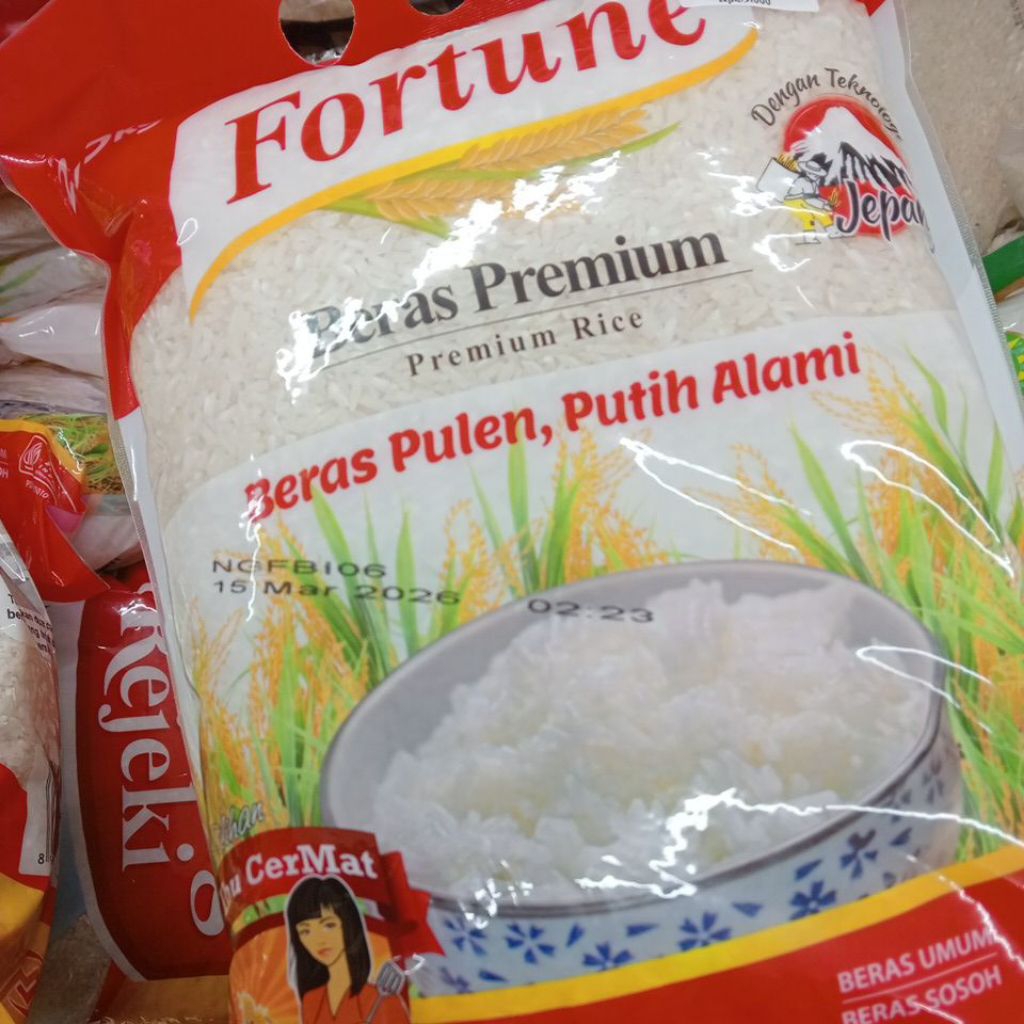 

Beras premium 2.5kg merk fortune dan sania