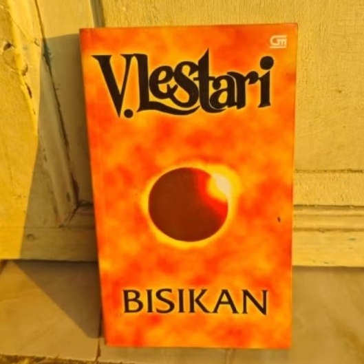NOVEL BISIKAN -V. LESTARI
