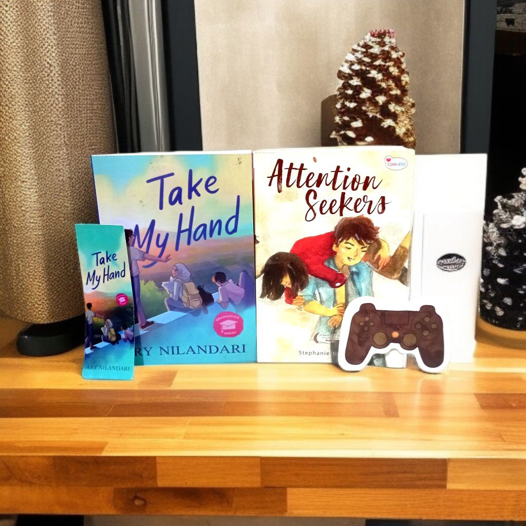 ( OBRAL ) NOVEL REMAJA BESTSELLER // SEPAKET ISI 2 // TAKE MY HAND // ATTENTION SEEKERS // ORIGINAL