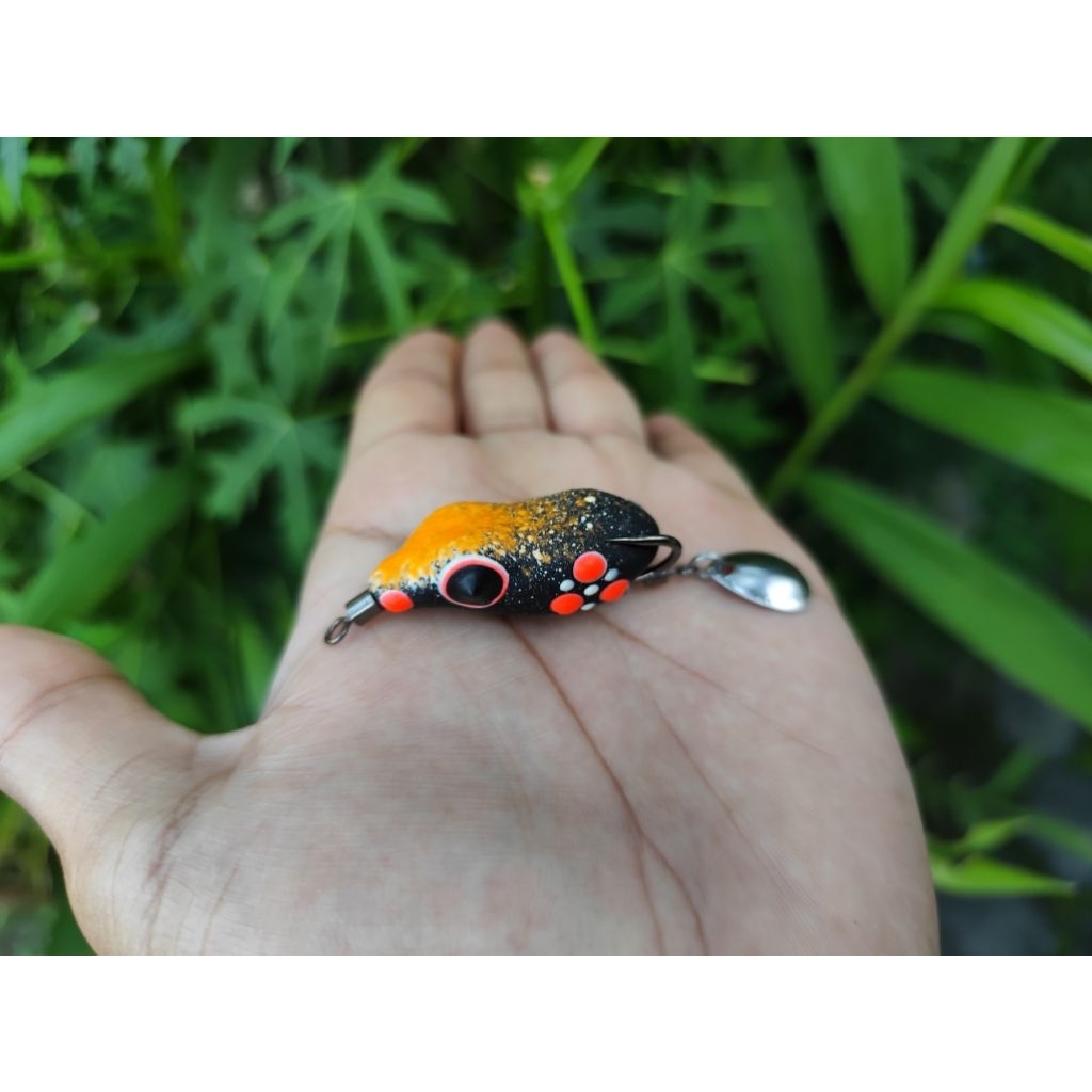 PIYIX Gen 2 Katakita Soft Frog 4cm double hook kenzi 2/0