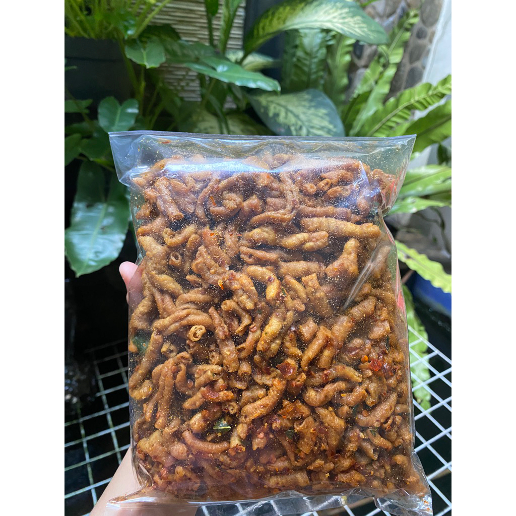 

Classica2106 Usus Krispi / Keripik Usus 250 Gram / 500 Gram Usus Krispy Bumbu Pedas Daun Jeruk