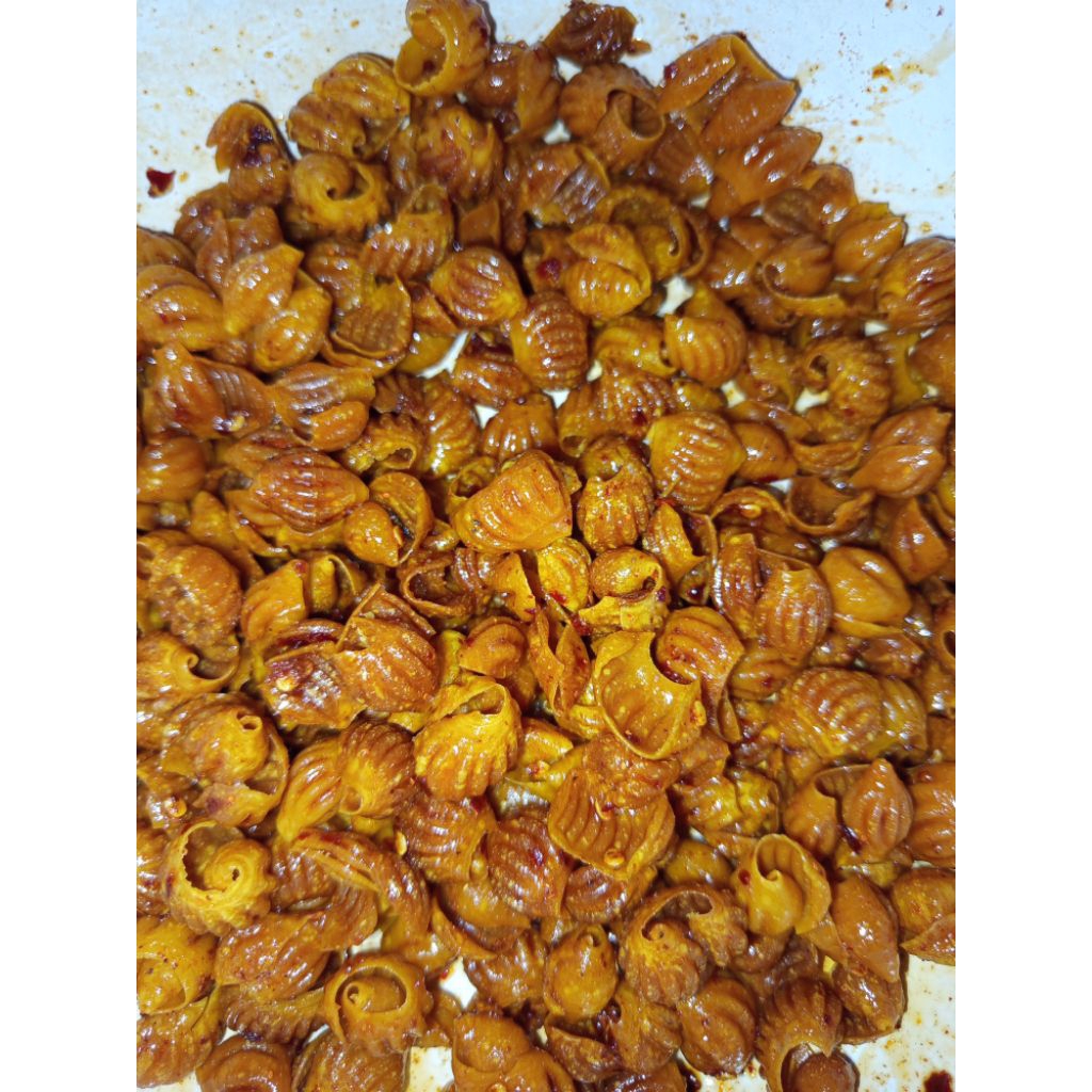 

cemilan 1 kg makaroni bentuk keong pedas gurih
