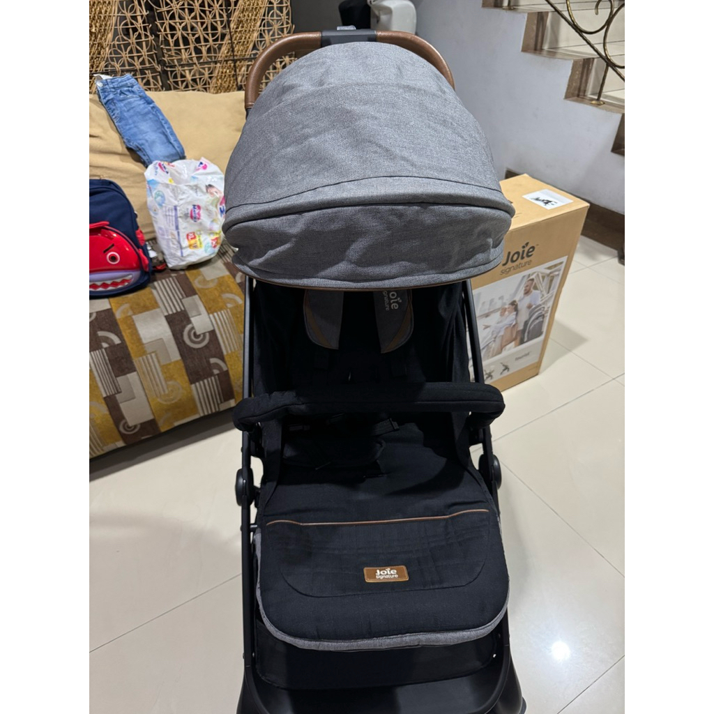 Joie Tourist Preloved