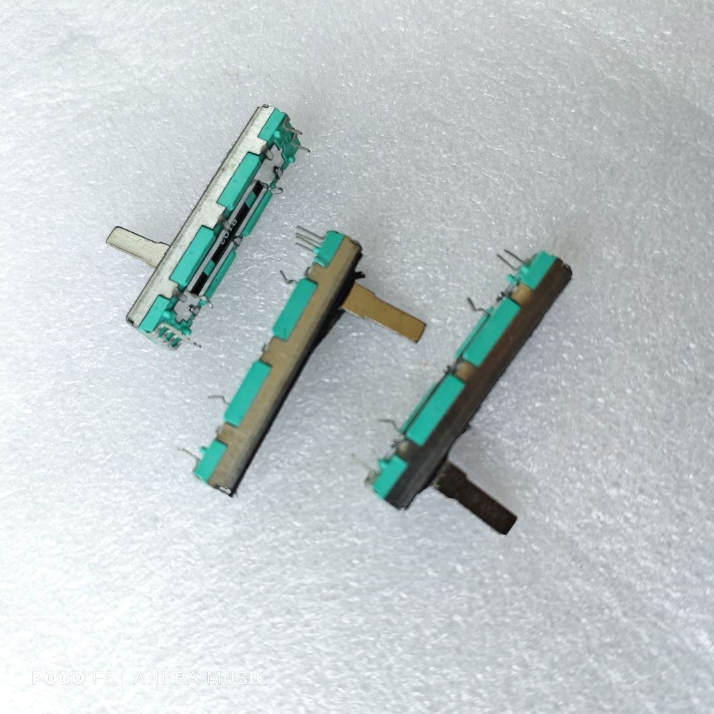 Potensio Geser Master Volume KORG Pa50 disket USB Flashdisk, Pa50SD, Pa80, Pa500, Pa800 b103
