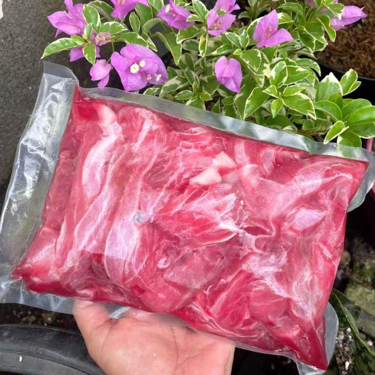 

Daging Ikan Tuna Potong 1Kg dan Buntut Tuna 1Kg