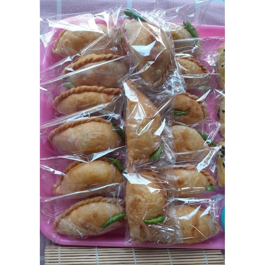 

Pastel sayur isi wortel dan telur