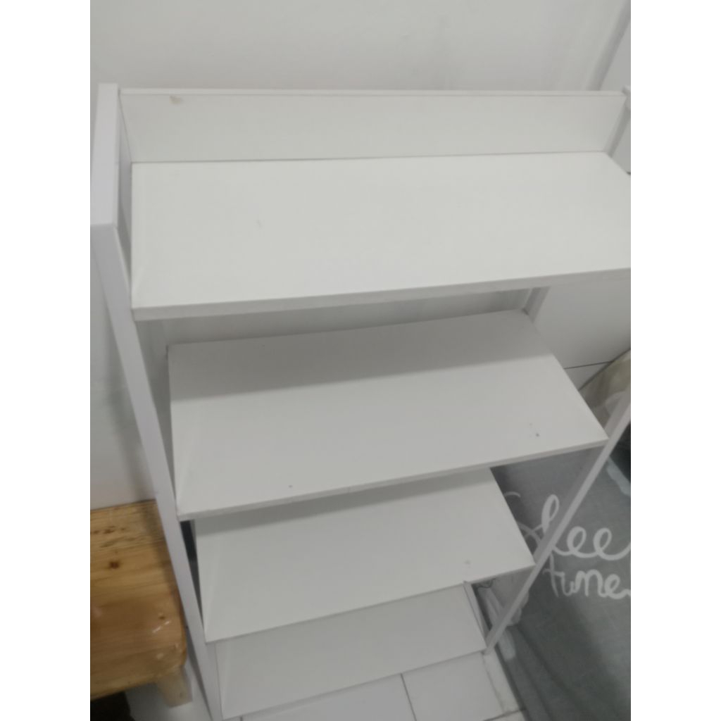 Preloved Rak 4 Susun, Sandal dan Jibbitz