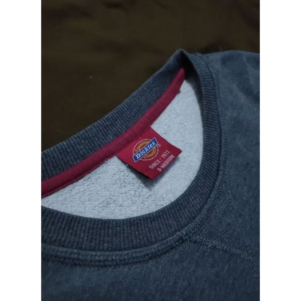 Crewneck | Sweater Dickies Velvet sz M (minus, baca deskripsi)