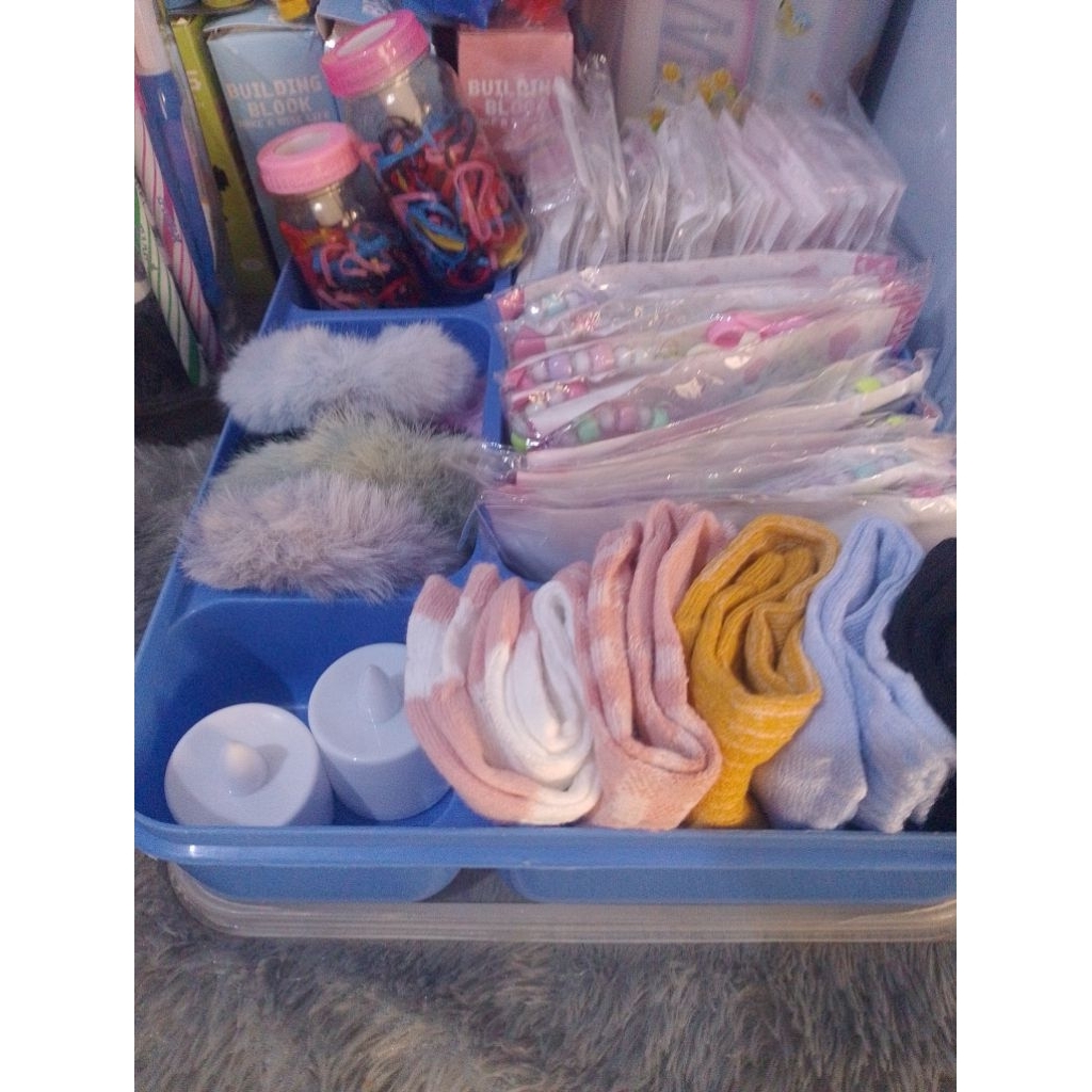 

BERBAGAI MACAM ALAT TULIS 15PCS