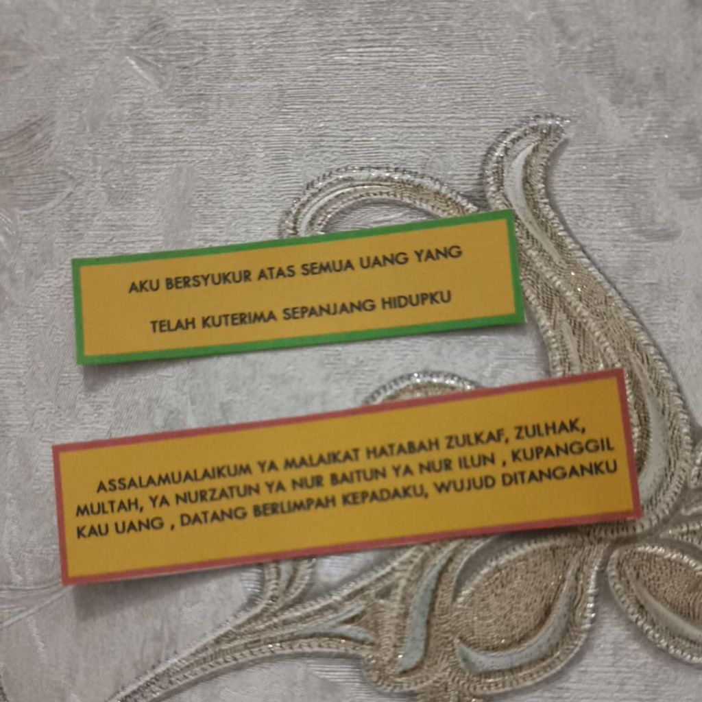 

stiker ajaib magnet rezeki
