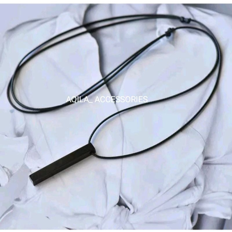 KALUNG TALI KOREA HITAM WATERPROOF LIONTIN BALOK / Kalung Tali Hitam