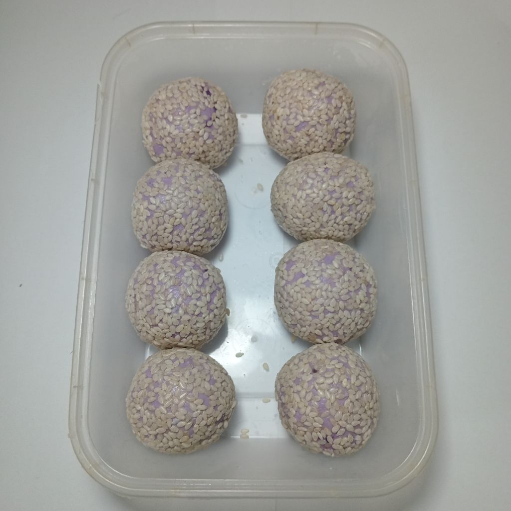 

Onde Onde Frozen Isi Ubi Ungu 8 pcs