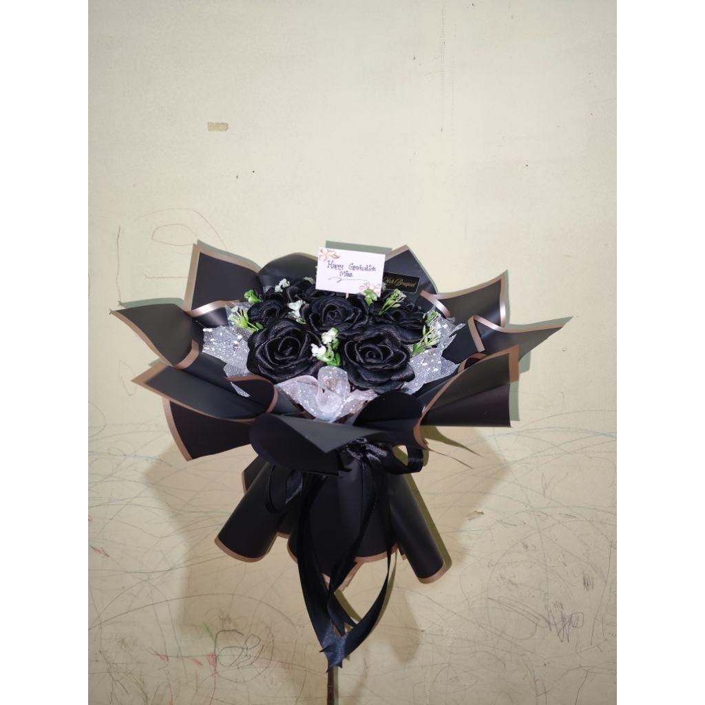 

Bucket Pita Satin