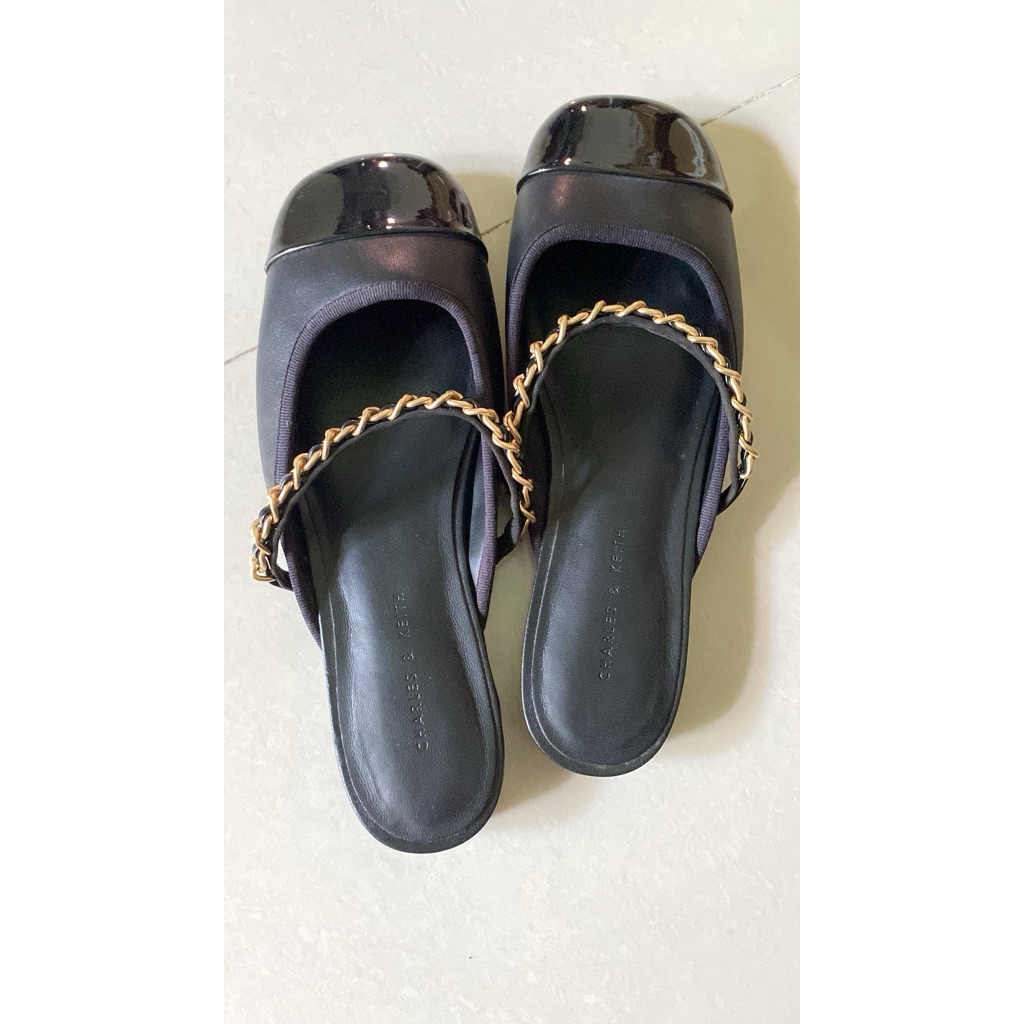 sandal wanita  charles & keith CK cewe perempuan sendal slot nyaman stylish kekinian undangan kondan