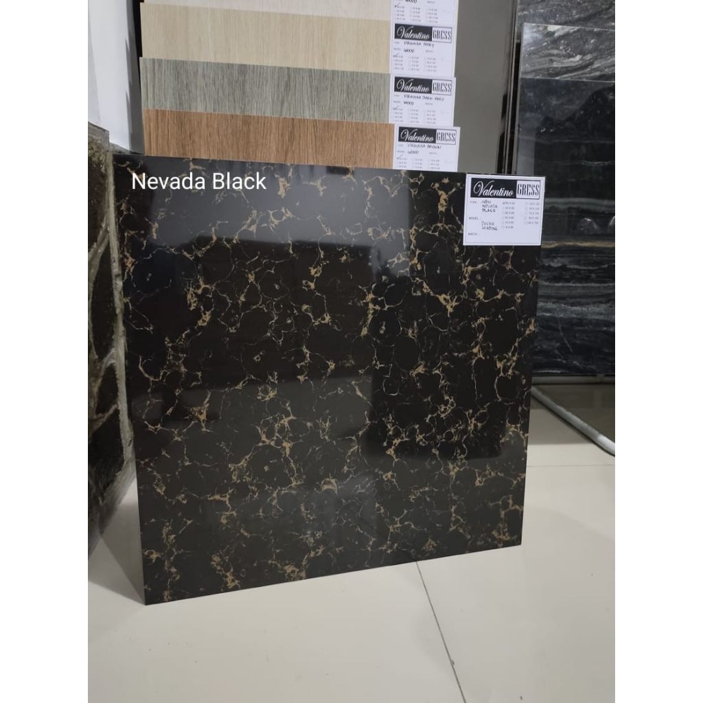 Granit 60x60 Nevada Black Glossy