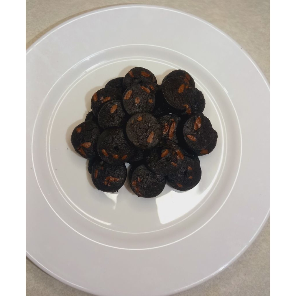 

COOKIES BOMB DARK CHOKLATE