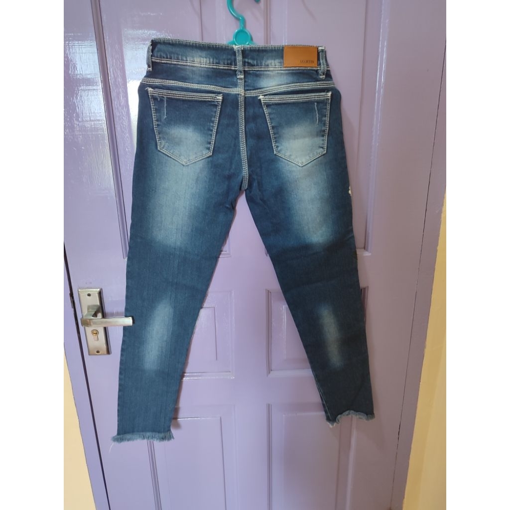 Martin celana panjang jeans wanita