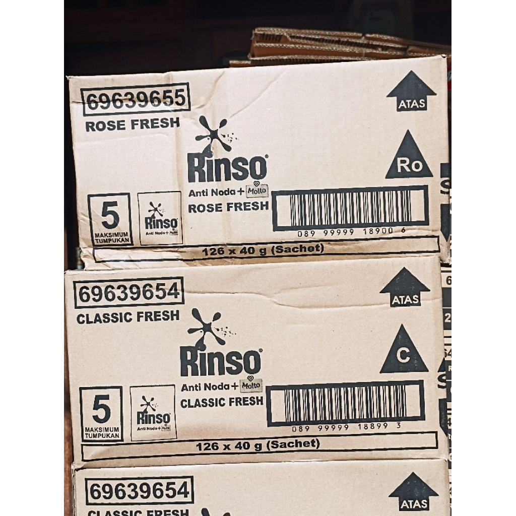 126 sachet / 1 karton Rinso bubuk renteng 1000an