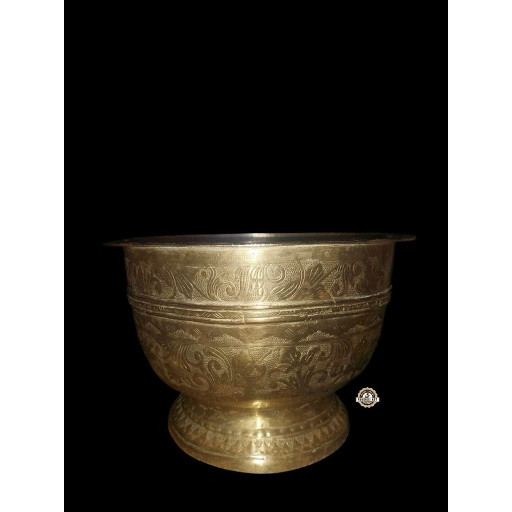 Bokor kuningan ukir lawas TEBAL ( B911 )