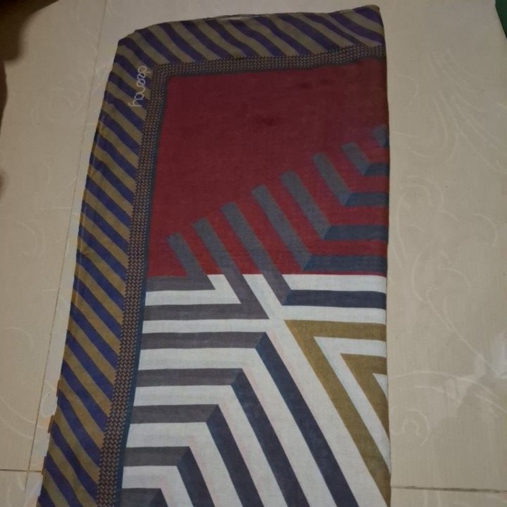 Preloved Deenay Hijab (pemakaian wajar)