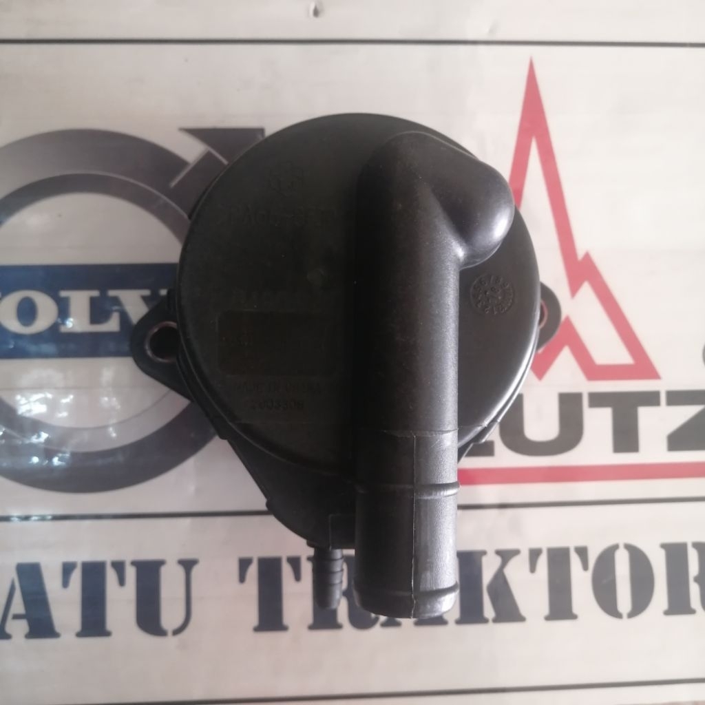 regulator deutz 04905110 deutz tcd2012 tcd2013