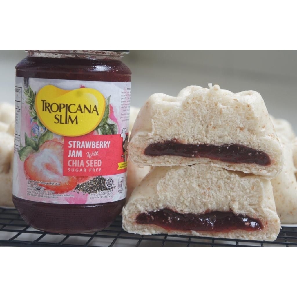 

Bakpao Gandum Strawberry Tropicana Slim