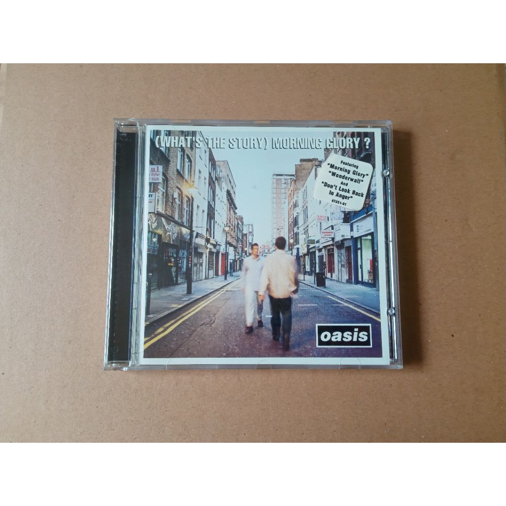 Oasis - (What's The Story) Morning Glory ? (CD, Album, Pit) (Epic, Epic Records Group - EK 67351)