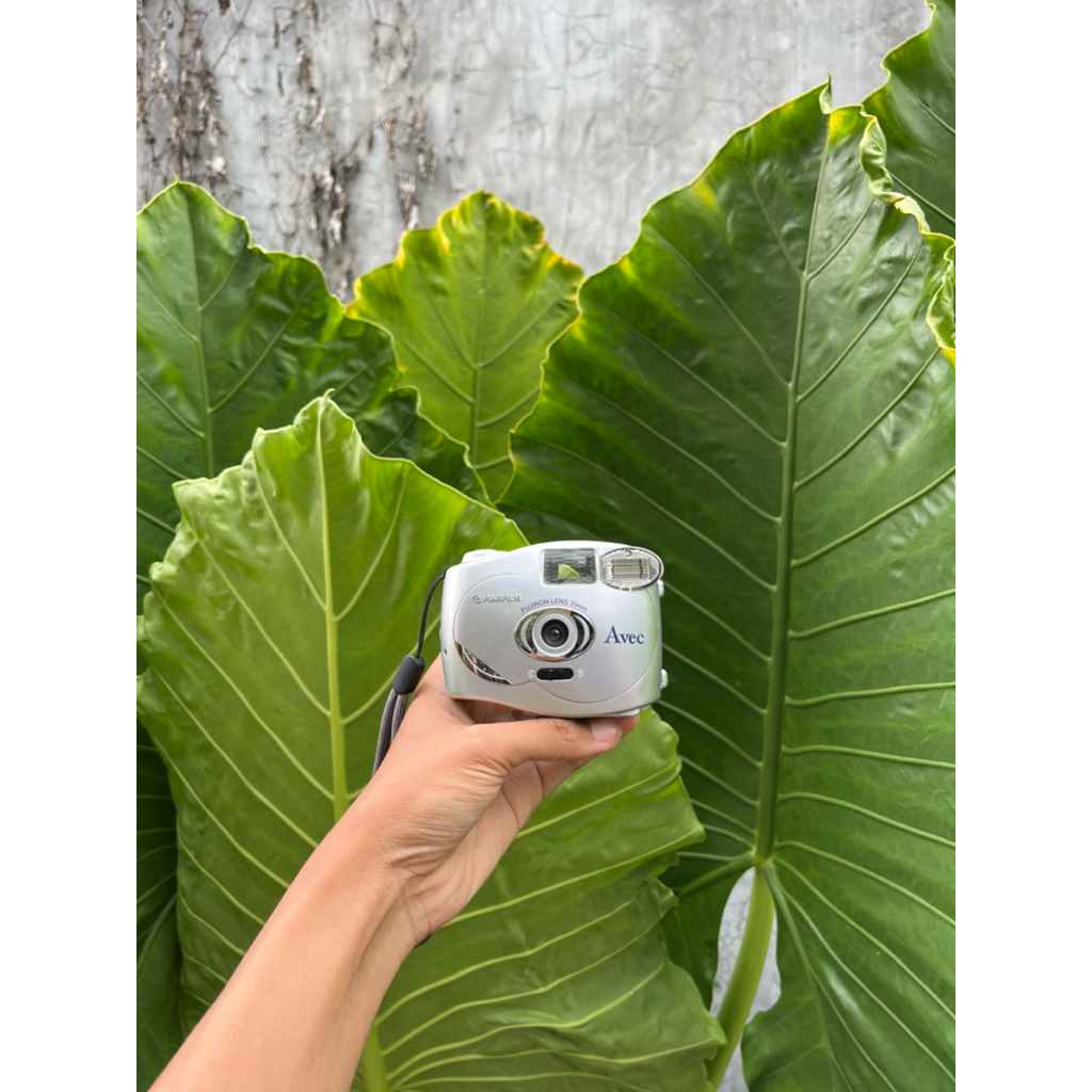 KAMERA ANALOG POCKET FUJIFILM AVEC