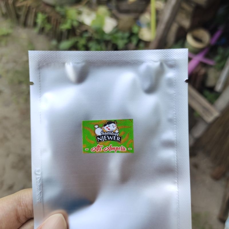 

Sambel Sachet Njewer Cumi Ati Ampela Ayam Suwir Teri 30gram