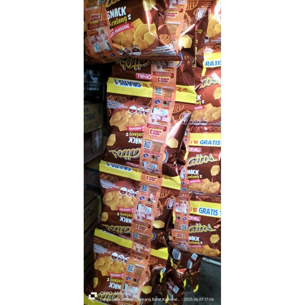 

ciki piattos 1 renceng isi 10 bungkus