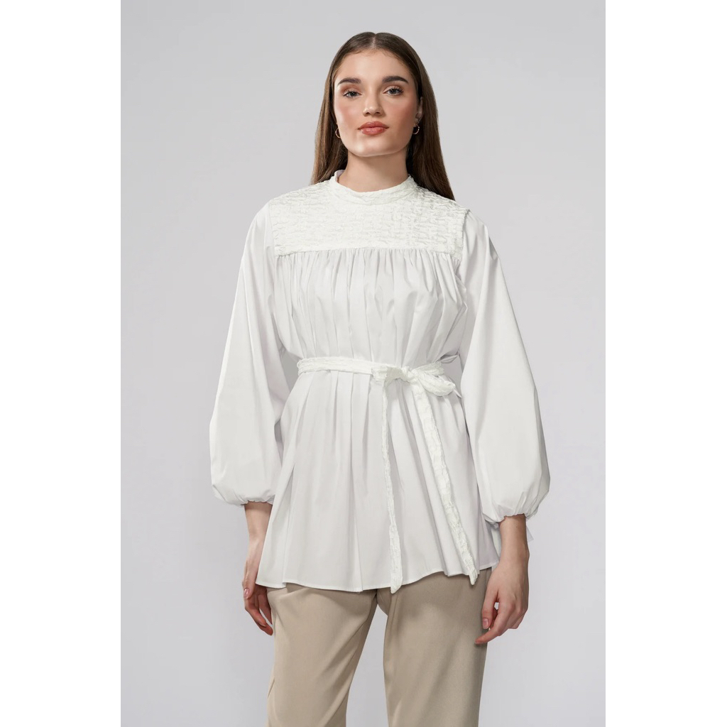 Benang Jarum - Esther Puffy Blouse White