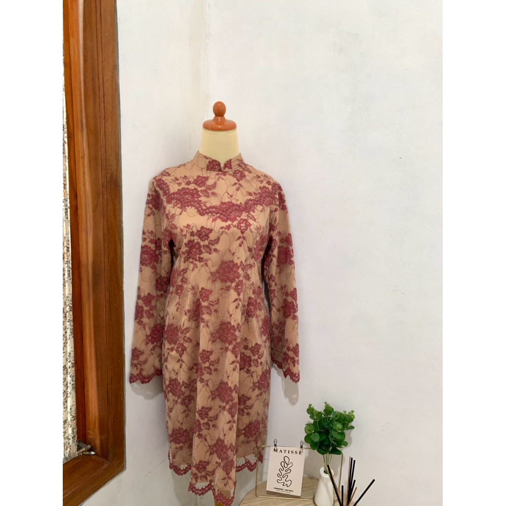 preloved kebaya wanita / preloved baju kondangan / kebaya wanita / baju kondangan wanita / preloved 