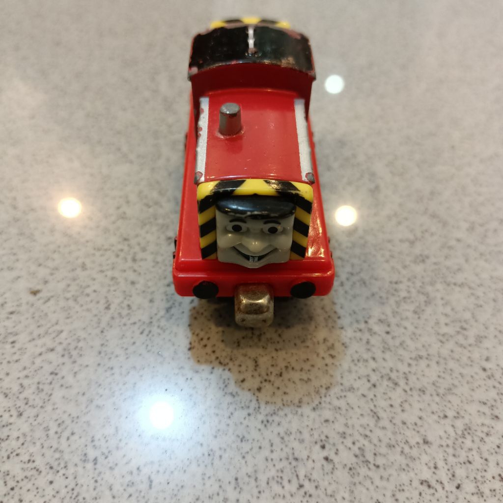 Miniatur diecast kereta api thomas and friends preloved SALTY
