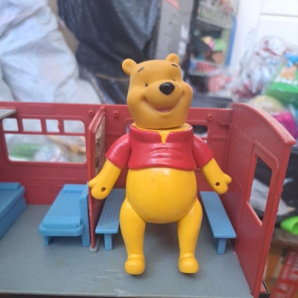 Mainan Winnie The Pooh Figure