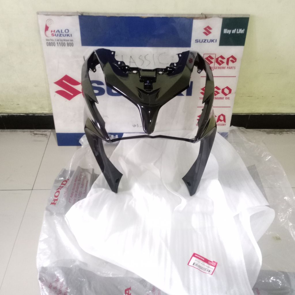 64301KZR600POV Tameng Panel Depan Honda Vario 125 Old KZR Bohlam Violet Hitam Keunguan Original AHM