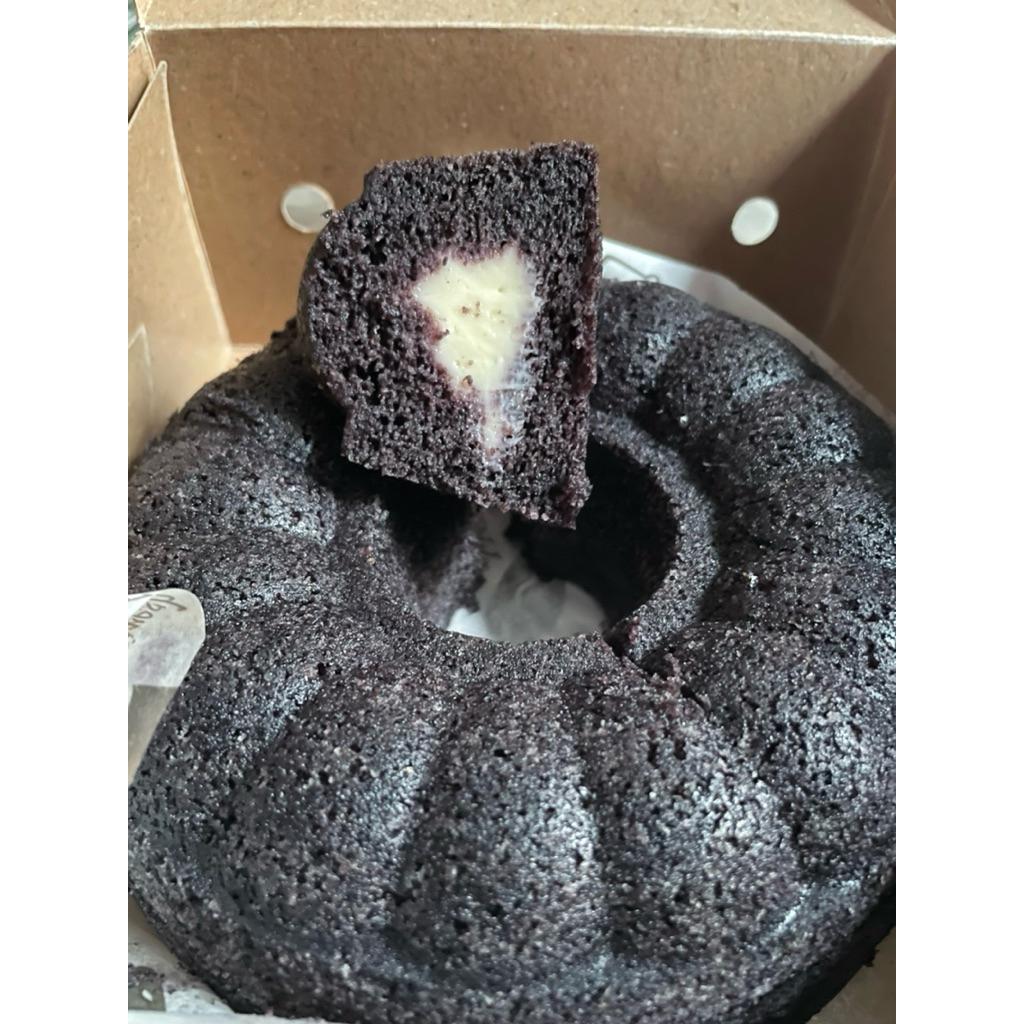 

Bolu Ketan Hitam Keju Viral