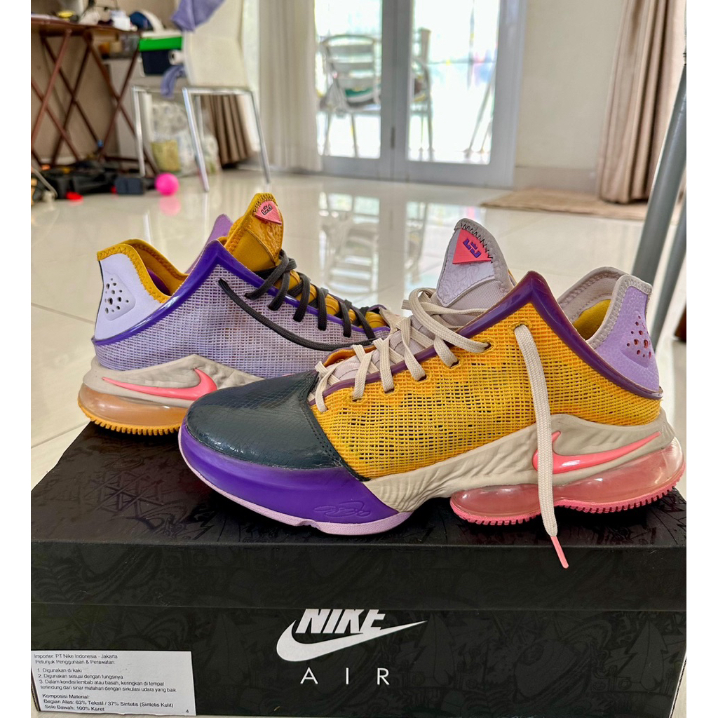 sepatu basket lebron size 44,5