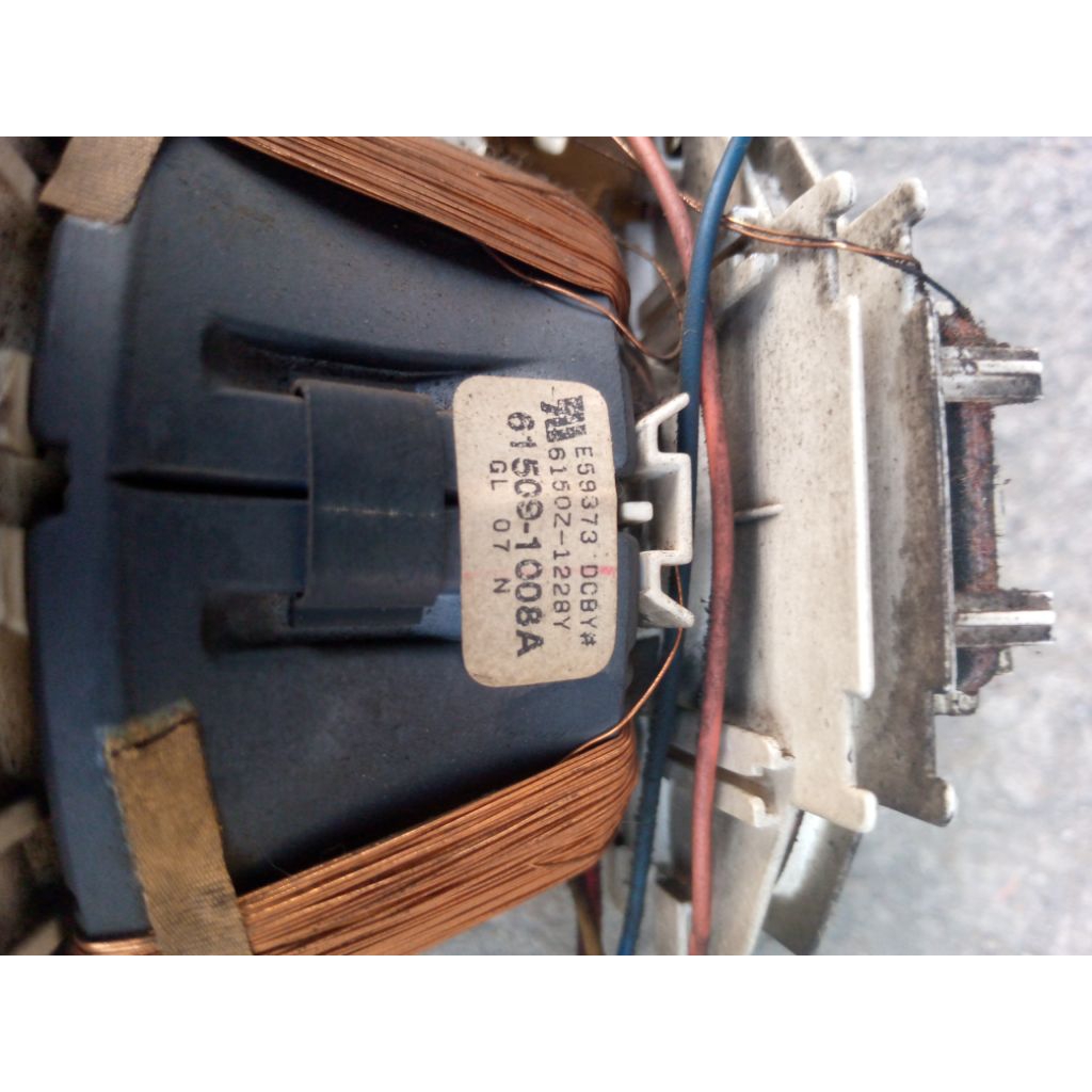 Yoke, konde TV tabung flat 21inc merk LG.