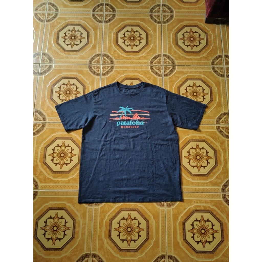 KAOS PATAGONIA PATALOHA HONOLULU HAWAII TSHIRT