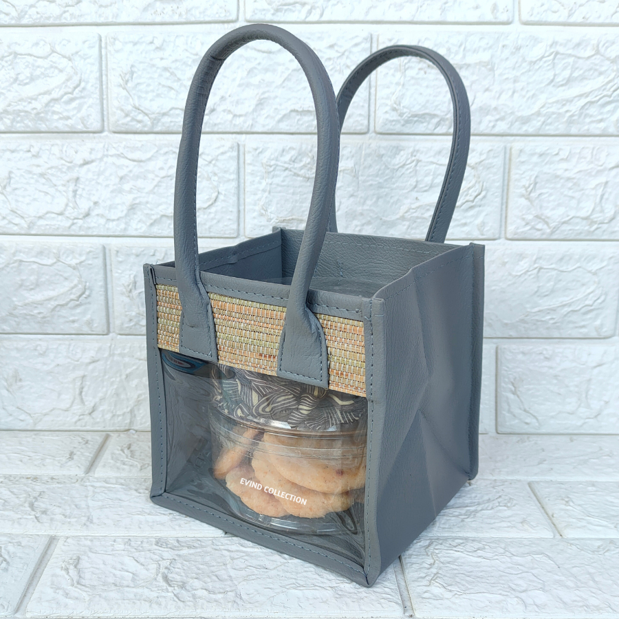 

Tas Parcel Mika Mendong (Abu-abu) Untuk 2 Toples Biggy Keranjang Hampers Mika Transparan Hari Raya