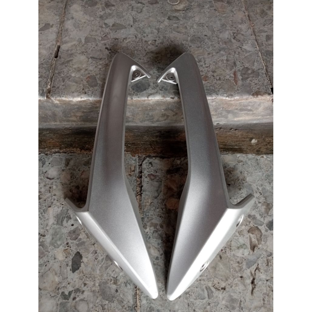 Garnish Body depan MX 135