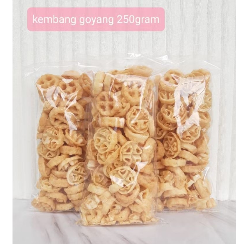 

KEMBANG GOYANG KEMASAN 250GRAM ENAK RENYAH MANIS OLEH OLEH WONOSOBO MAKANAN RINGAN CEMILAN RENYAH KHAS WONOSOBO DIENG