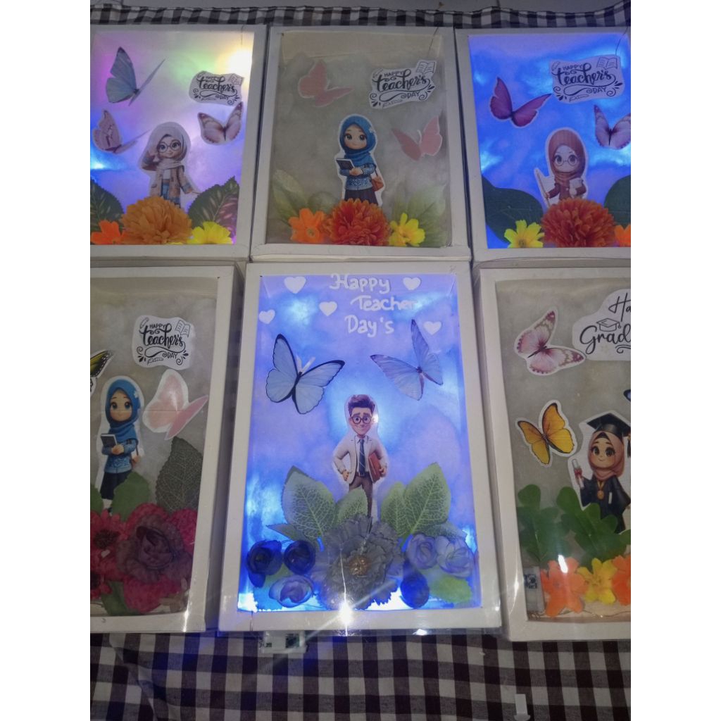 Flower box costum.Box flower.kado spesial.kado ultah.kado weding.kado wisuda